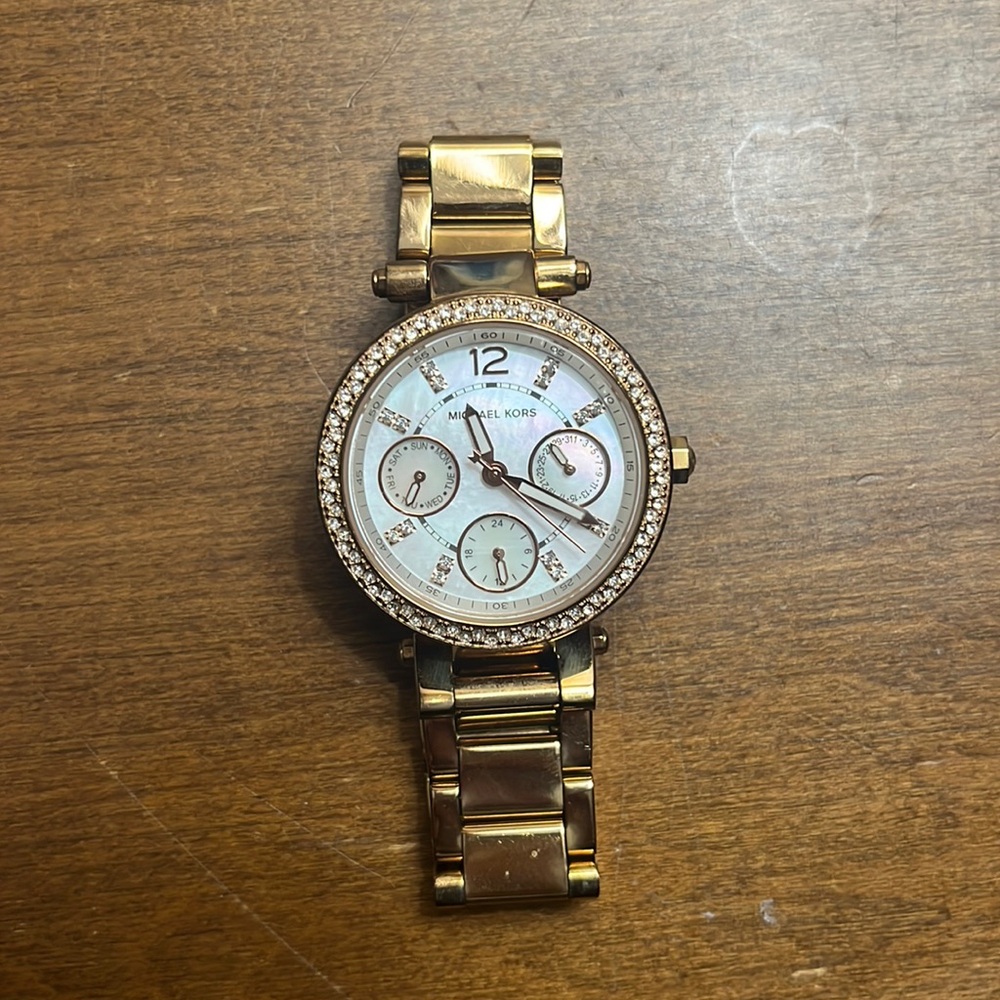michael kors womans watch